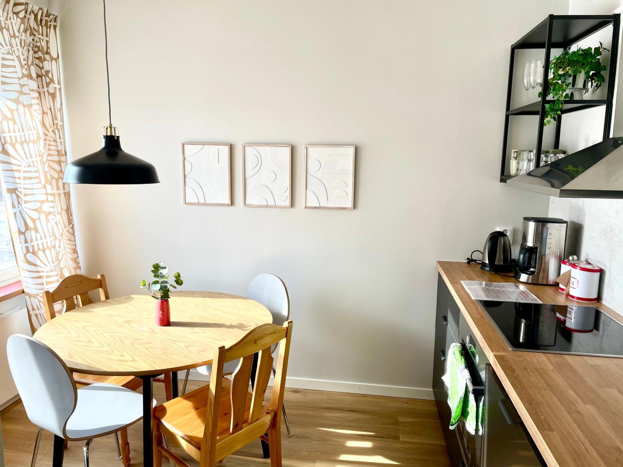 Appartement Kiva Majoitus 1-4Hloe, 500M Keskustaan, Parkkipaikka à Oulu Extérieur photo